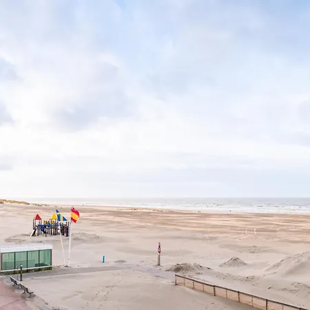 In With Sea View, Cleaning Included Apartment Oostduinkerke